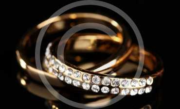 Engagement Rings: a Buyer’s Guide